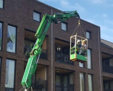 Schoonmaakwerk dakgoten