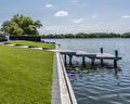 Grote tuin aan het water